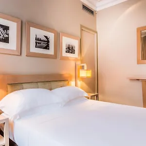 Hotel Duret Champs Elysees, Paris