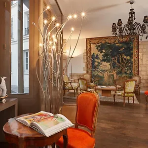 Hotel De Notre-dame, Paris
