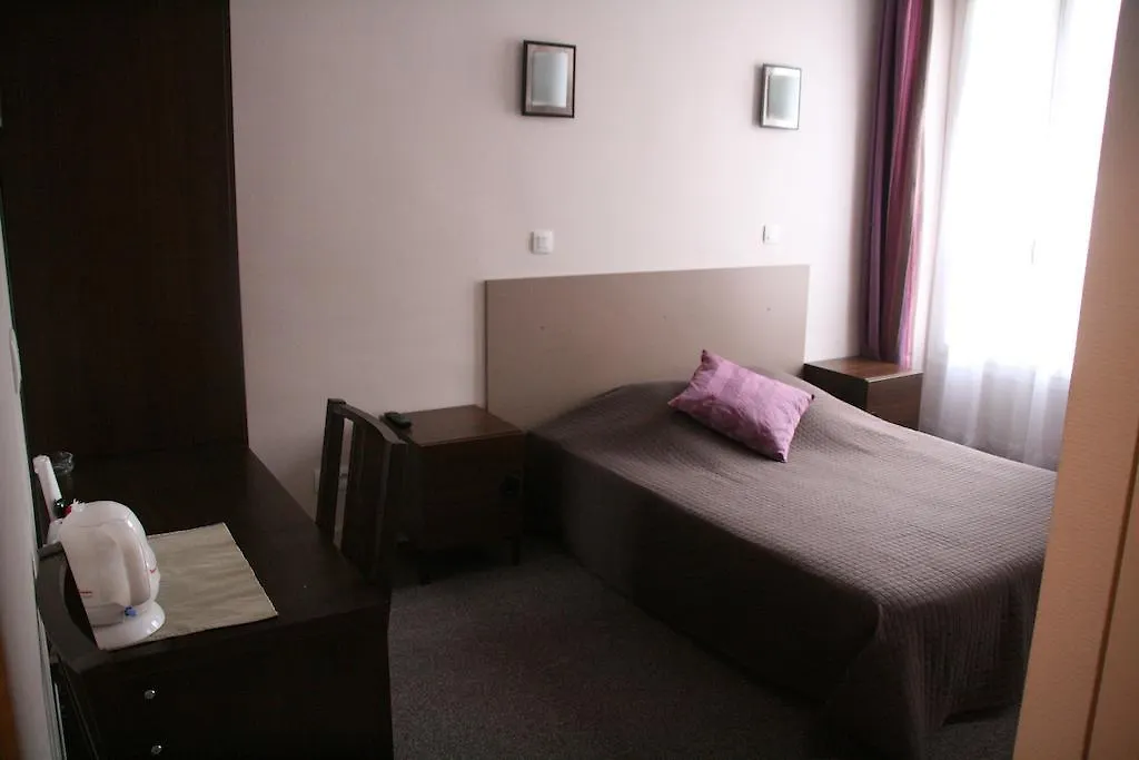 Hotel Du Roussillon Paris